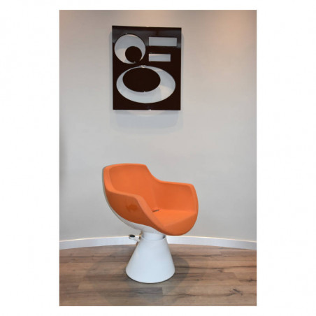 Sillón base y trasera blanco tapizado naranja